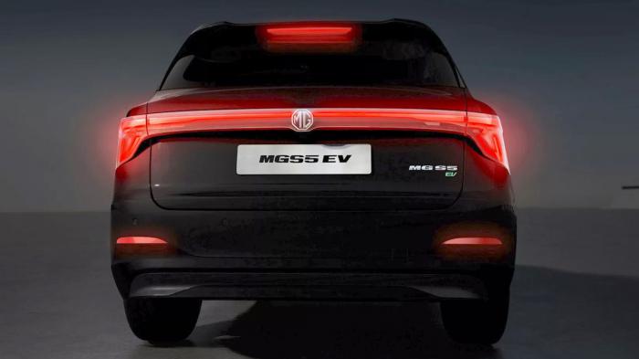 MGS5 EV:     SUV  MG   